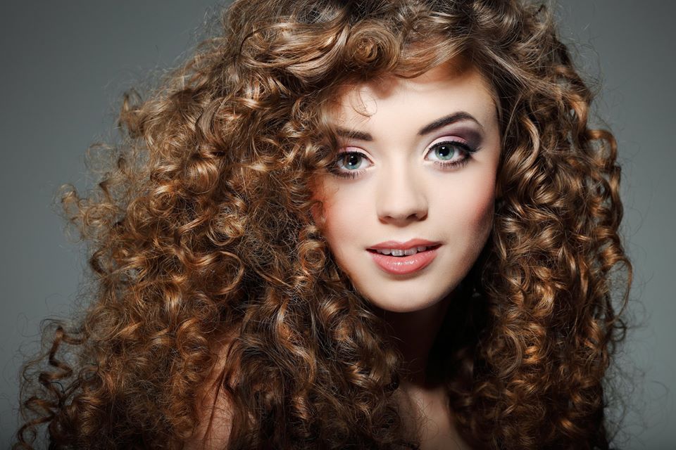 Cabelo cacheado longo: 50 lindas fotos + dicas de cuidados