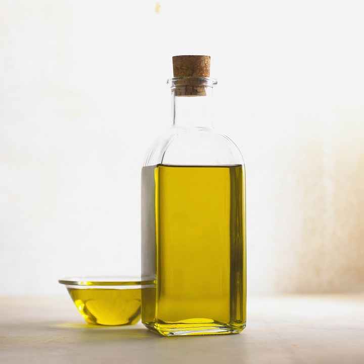 azeite-de-oliva-umectação-aumentar-cachinhos