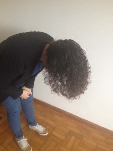 dicas-para-dar-volume-a-raiz-cacheia-balancar-o-cabelo-2