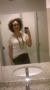 Foto corte de cabelo cacheado curto Mariana Boaretto